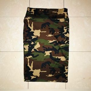 Camo pencil skirt